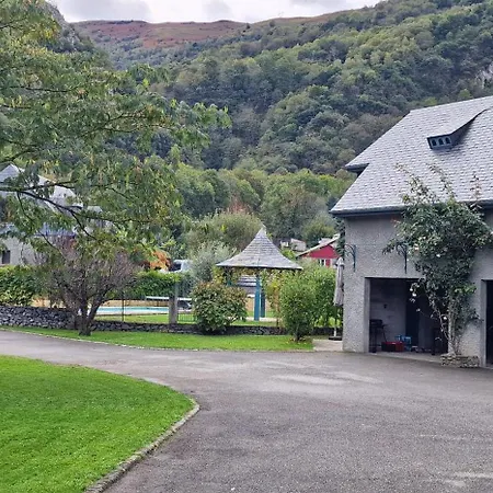 度假居 Profiter En Famille Au Viscos.